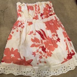 Strapless hollister top